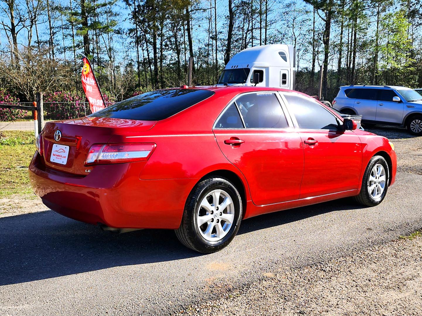 2011 Toyota Camry SE (4T1BF3EK9BU) with an 2.5L L4 DOHC 16V engine, 6-Speed Automatic transmission, located at 18001 Kellogg Rd, Saucier, MS, 39574, (228) 832-1441, 139.421463, -76.641457 - Photo#4